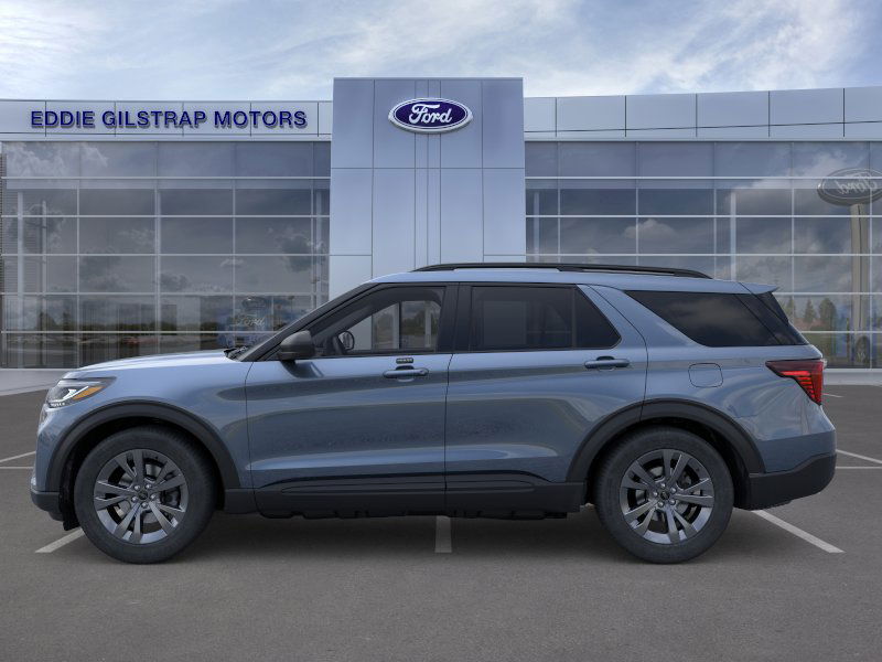 2026 Ford Explorer photo 2