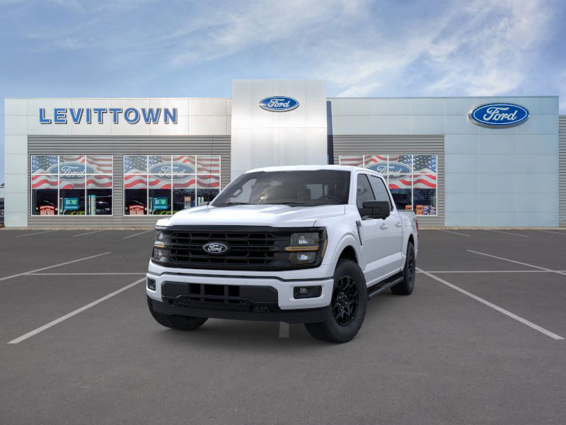 2025 Ford F-150 XLT photo 2