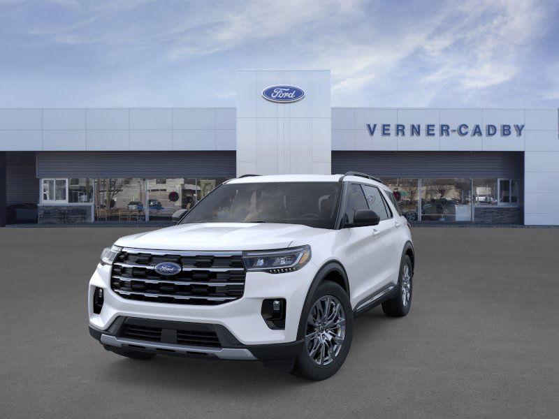 2025 Ford Explorer photo 2