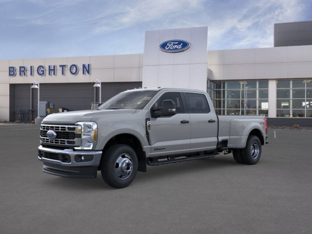 New 2026 Ford F-350SD XLT Truck Crew Cab