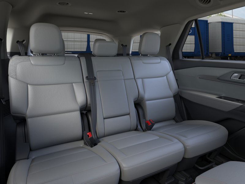 2025 Ford Explorer Active 11