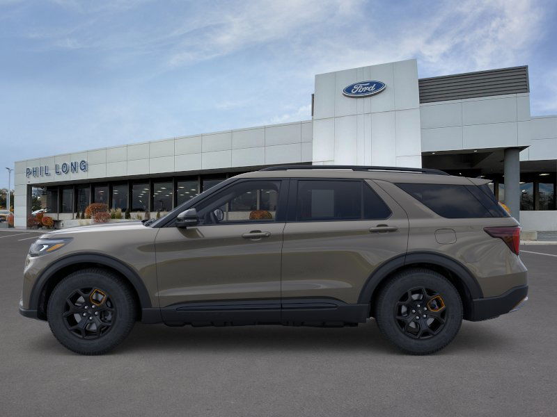 2026 Ford Explorer photo 3