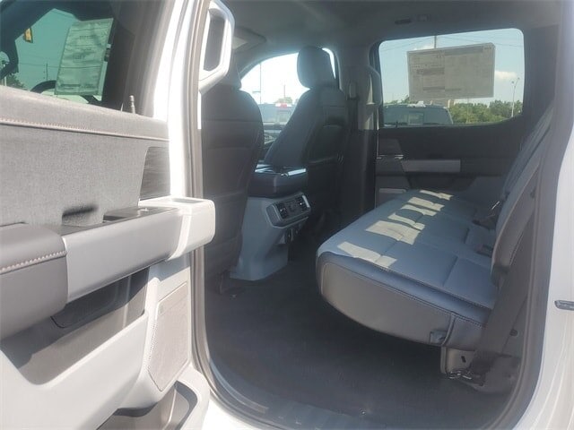 2025 Ford F-150 Lariat photo 16