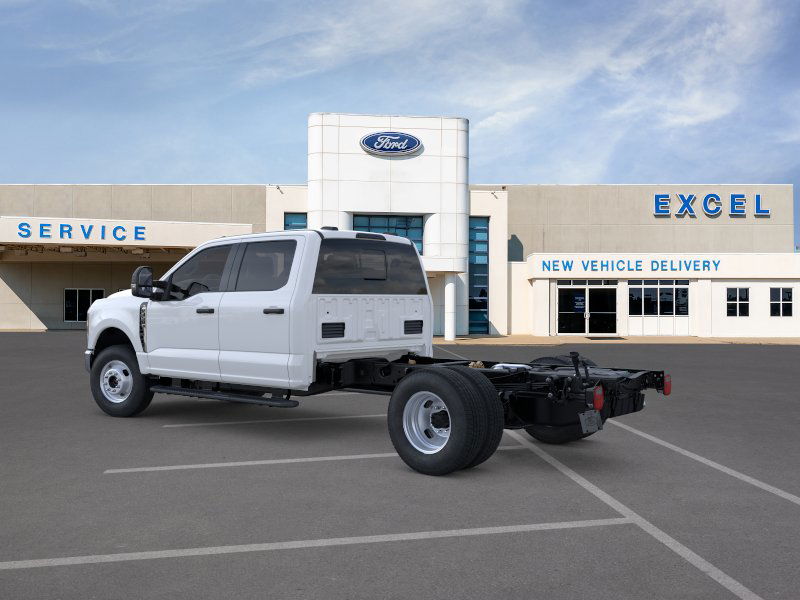 2026 Ford F-350 photo 4