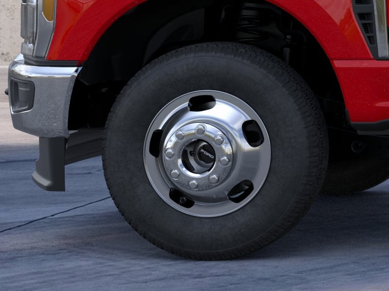 2025 Ford F-350 Super Duty Chassis Cab XLT - Photo 41