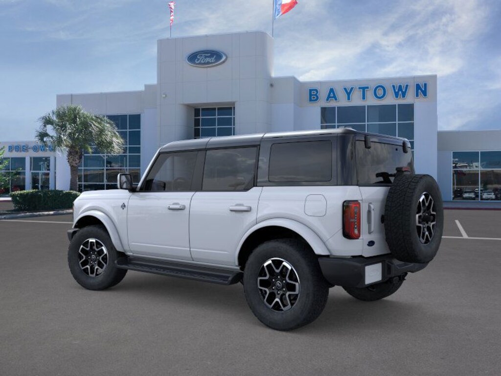 New 2025 Ford Bronco Outer Banks SUV