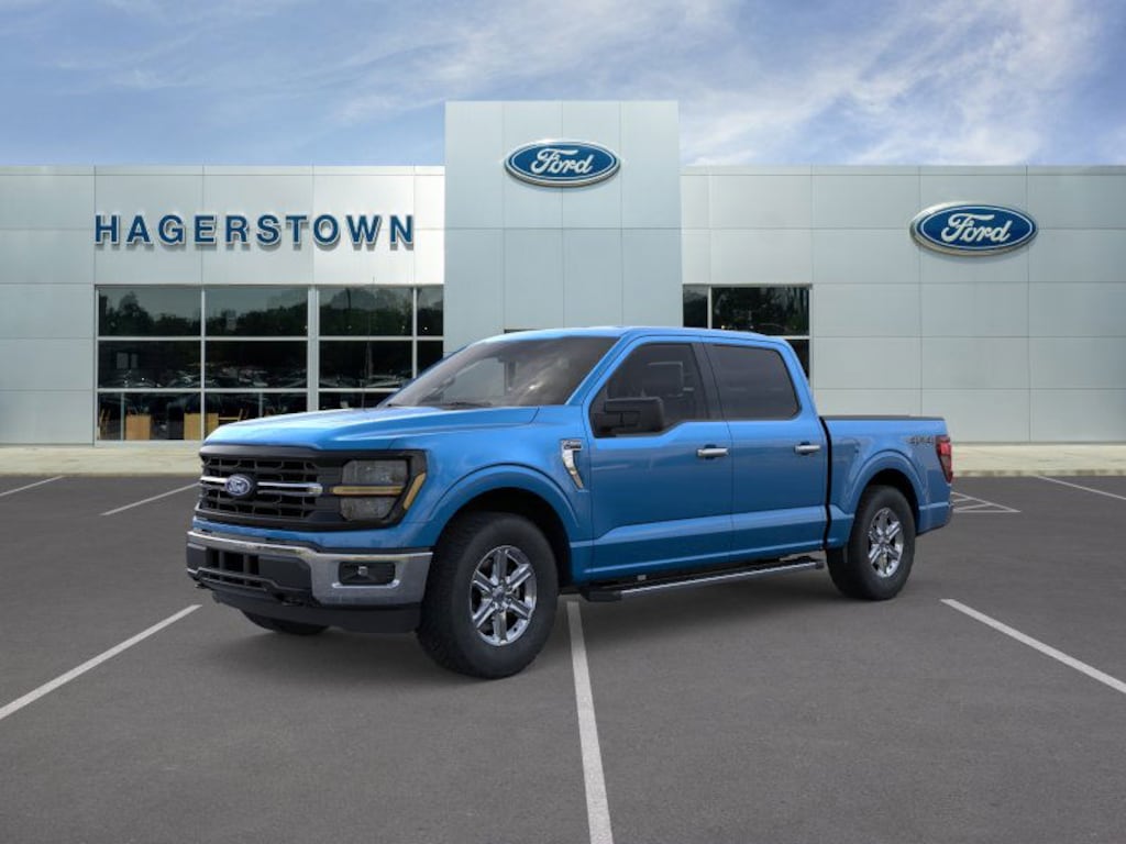 New 2025 Ford F-150 XLT Truck SuperCrew Cab