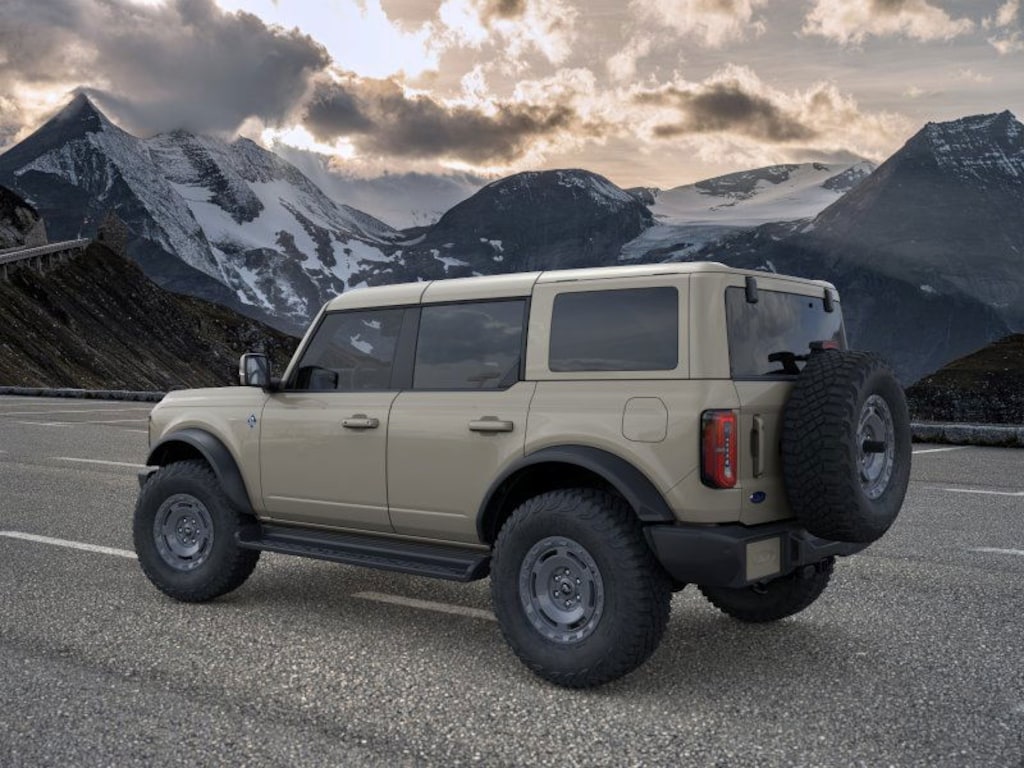 New 2025 Ford Bronco Outer Banks SUV