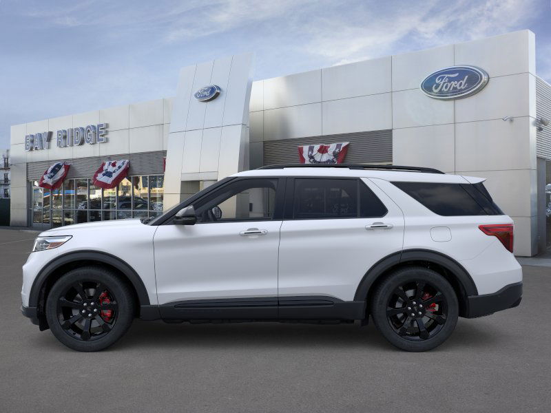 2023 Ford Explorer ST photo 4