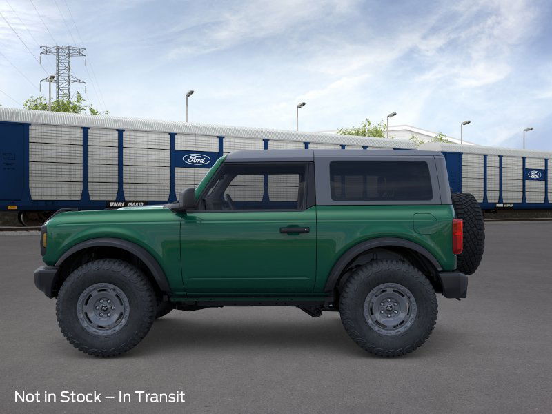 2025 Ford Bronco Base photo 3