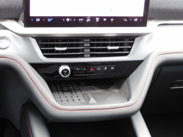 2025 Ford Explorer ST - Photo 38
