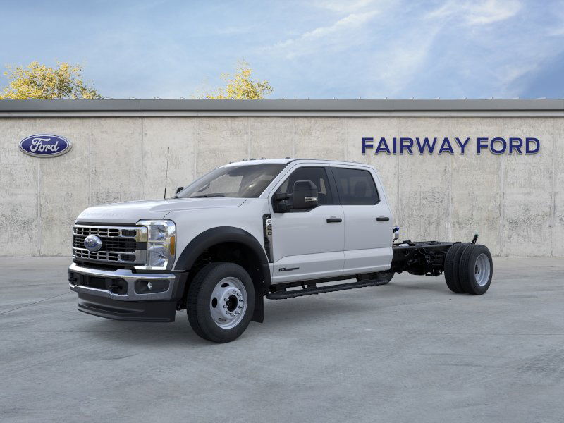2025 Ford F-450 Super Duty Chassis Cab XL's photo