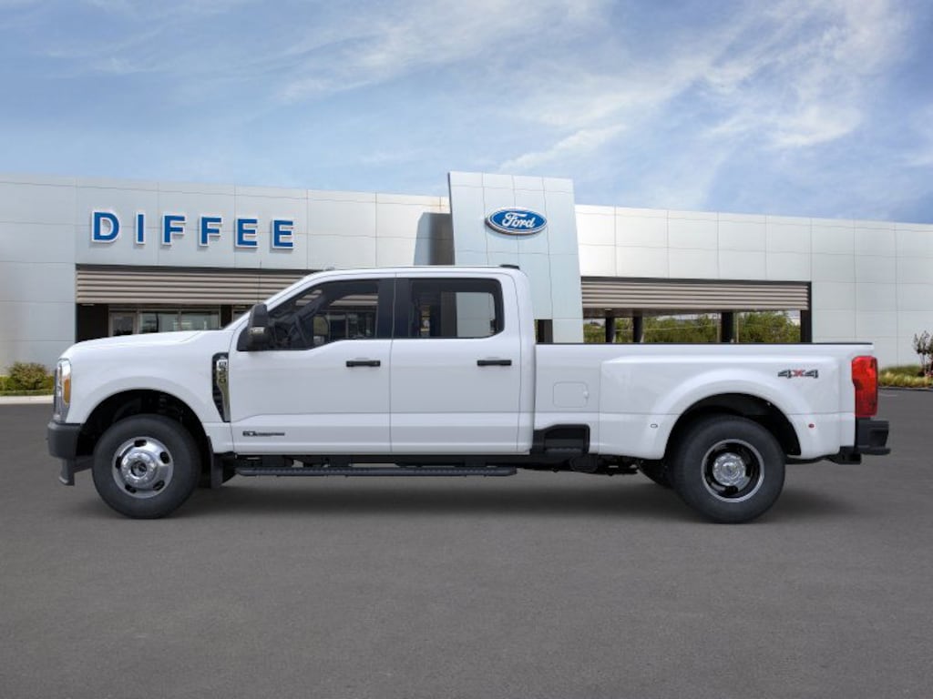 New 2026 Ford Super Duty F-350 XL Truck Crew Cab