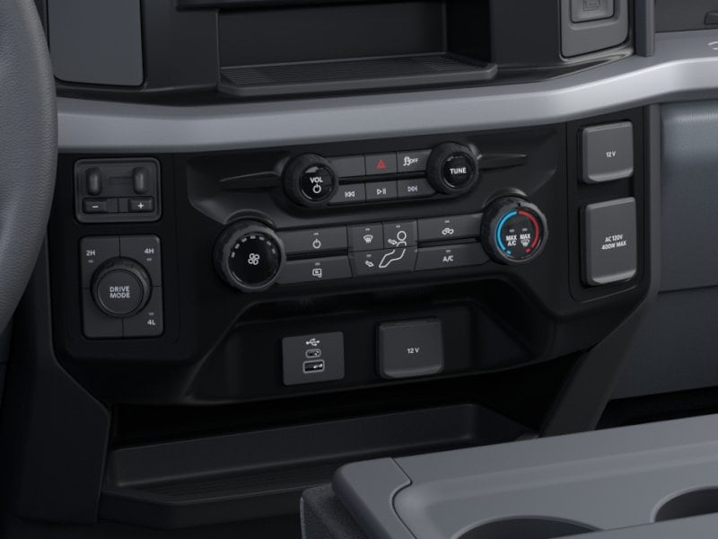 2025 Ford F-550 Super Duty Chassis Cab XLT - Photo 50