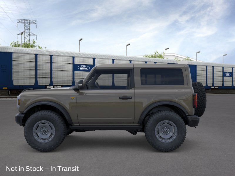 2025 Ford Bronco Badlands photo 3