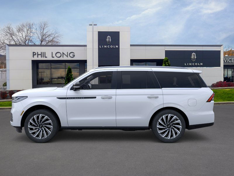 2025 Lincoln Navigator Black Label photo 3
