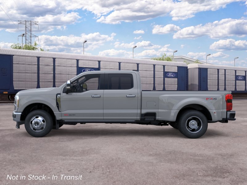 F-350 Lariat TRUCK