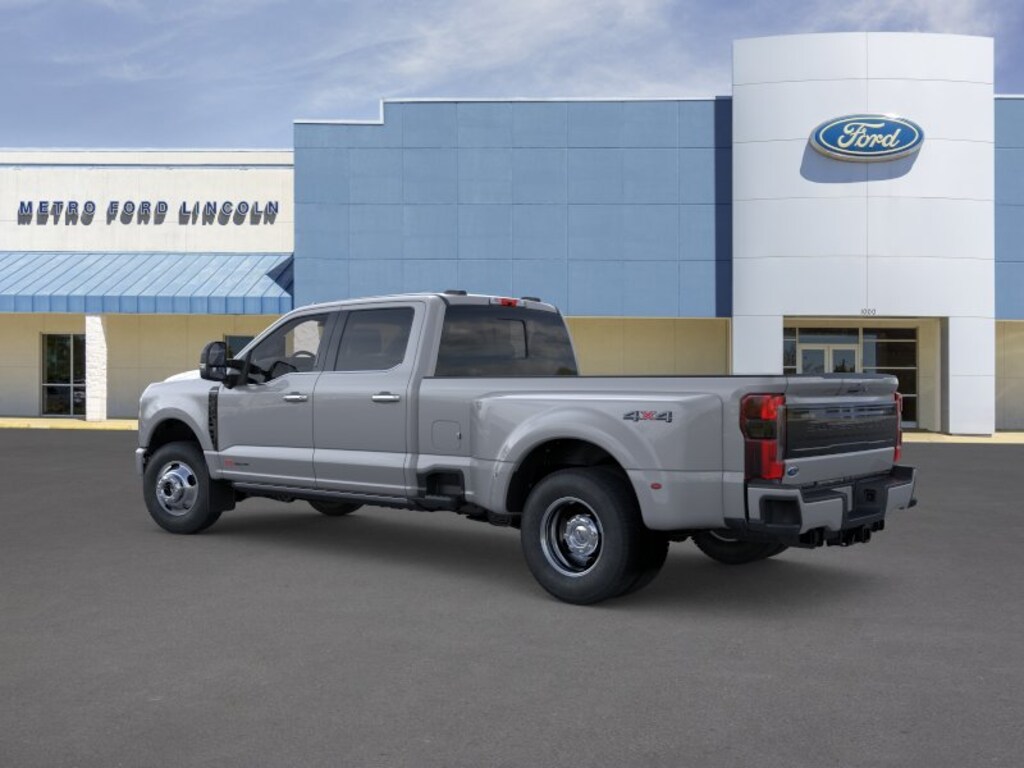 New 2026 Ford F-350 Platinum Crew Cab