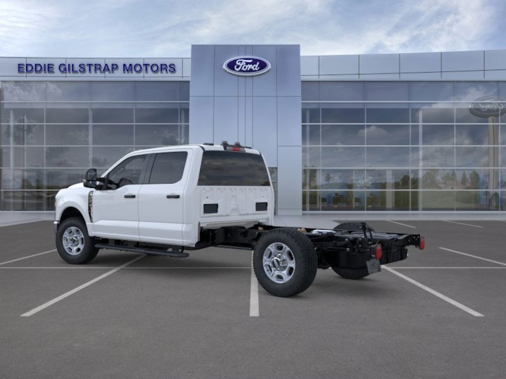 New 2026 Ford F-350SD XLT Chassis