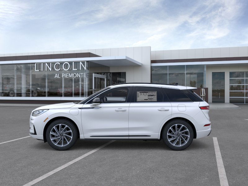 2025 Lincoln Corsair Grand Touring photo 2