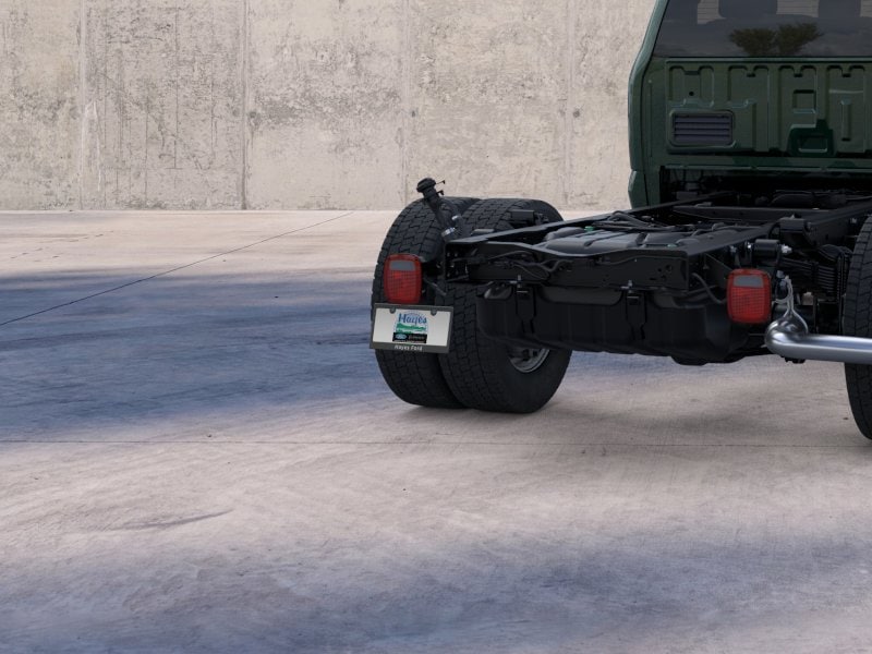 2025 Ford F-550 Super Duty Chassis Cab XL - Photo 21