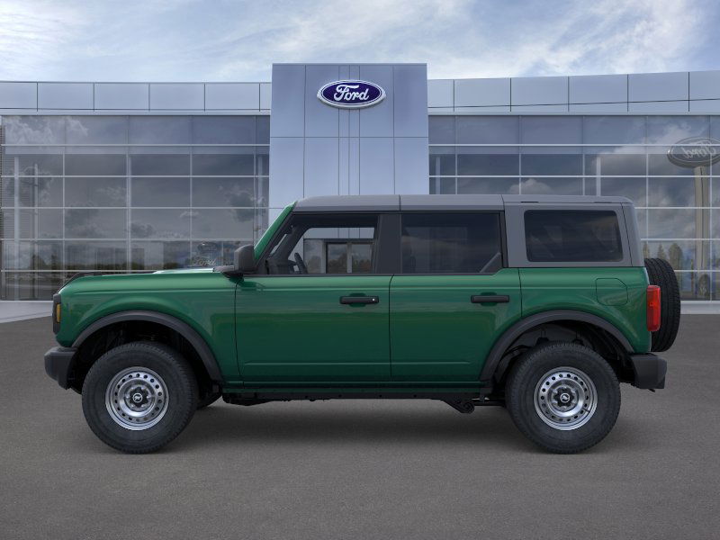 2025 Ford Bronco Base photo 3