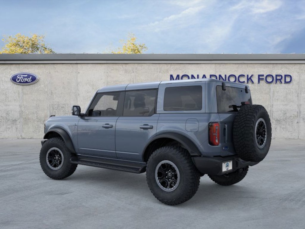 New 2025 Ford Bronco Outer Banks SUV