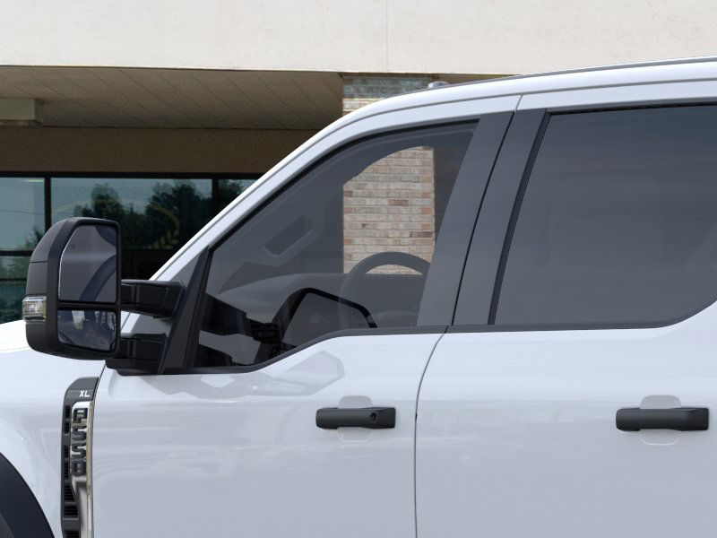 2025 Ford Super Duty F-550 DRW F-550 XL