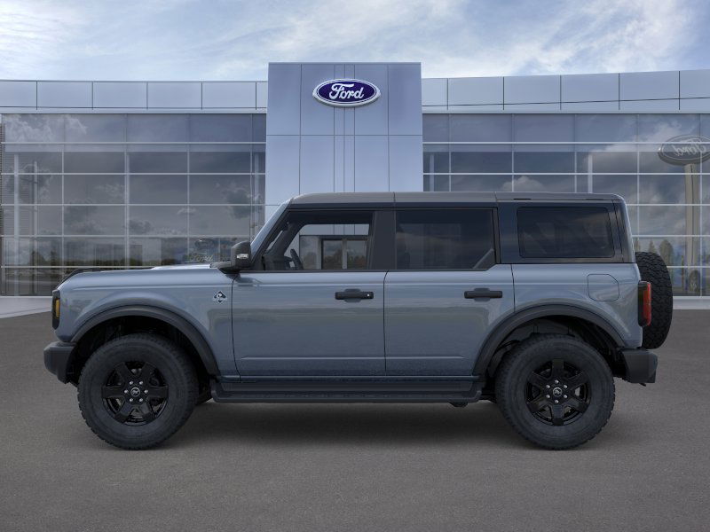 2025 Ford Bronco Outer Banks photo 2