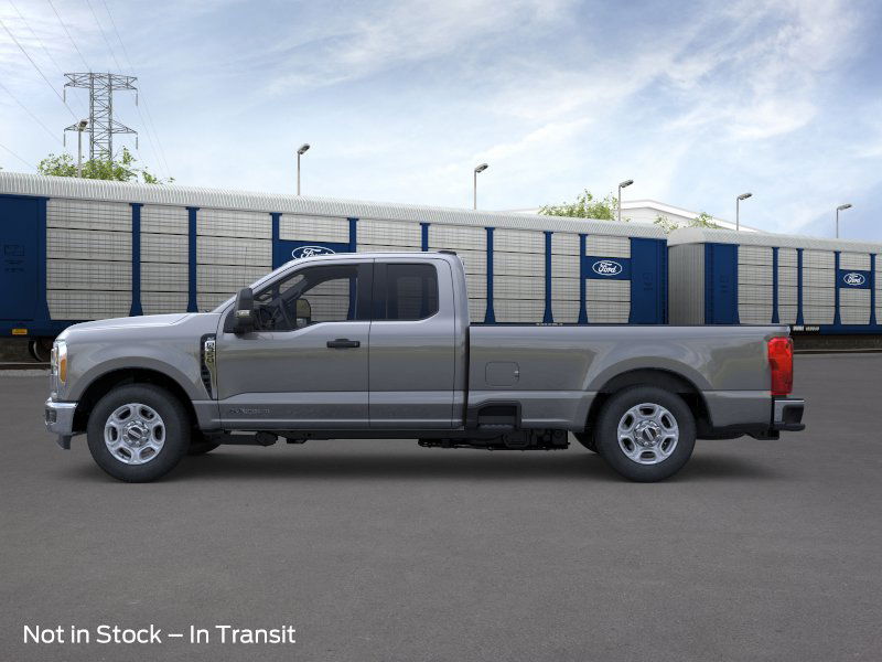 2026 Ford F-350 XLT photo 2