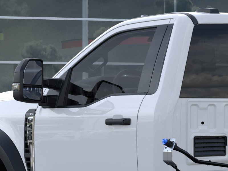 2025 Ford F-450 Super Duty Chassis Cab XL - Photo 30