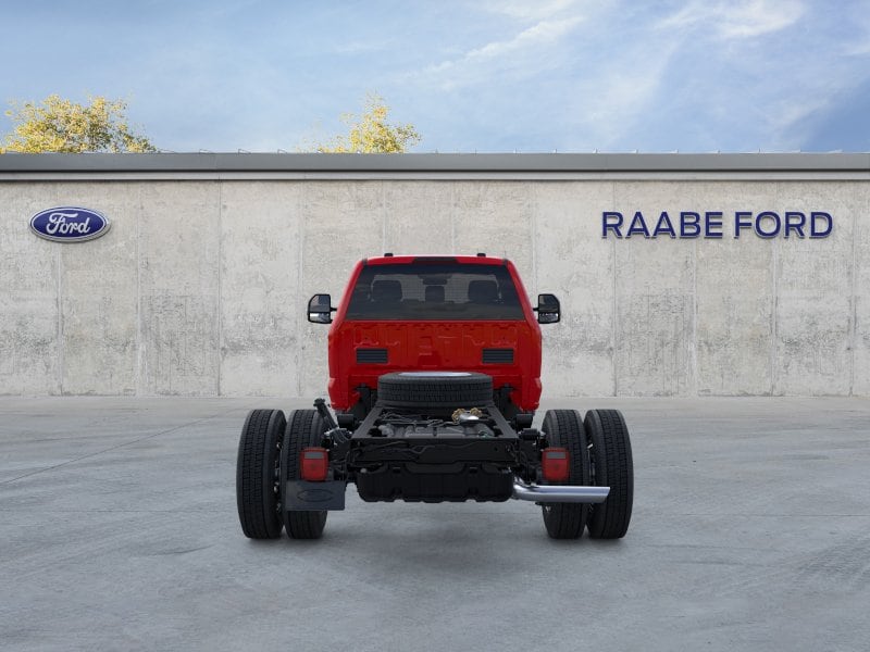 2025 Ford F-550 Super Duty Chassis Cab XLT - Photo 6