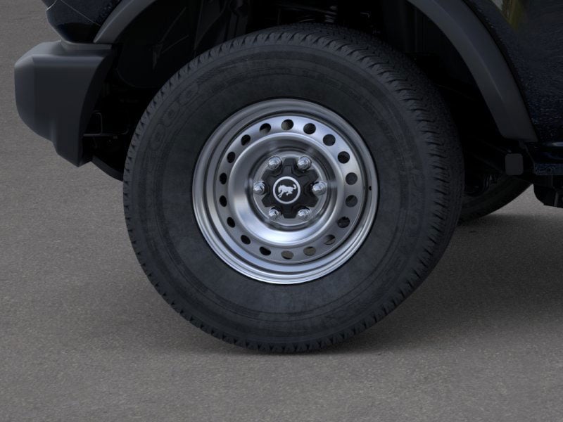 2025 Ford Bronco Base photo 23