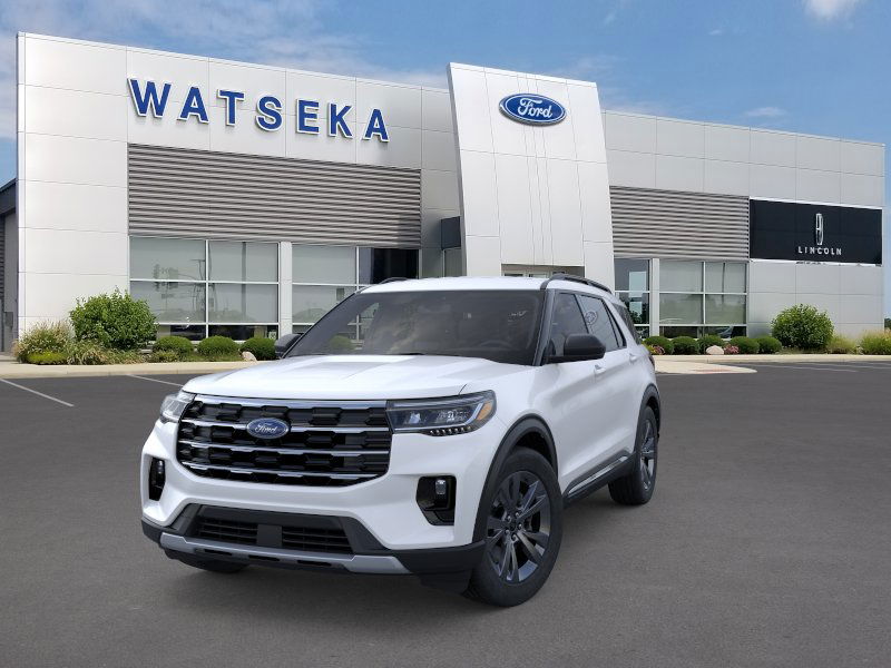 2025 Ford Explorer photo 2