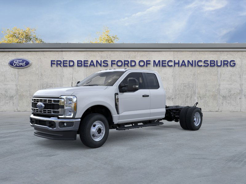 2026 Ford F-350 Super Duty Chassis Cab XL - Photo 29