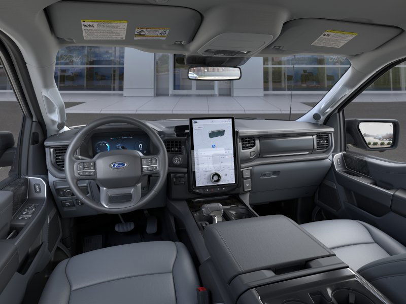 2025 Ford F-150 Lightning photo 12