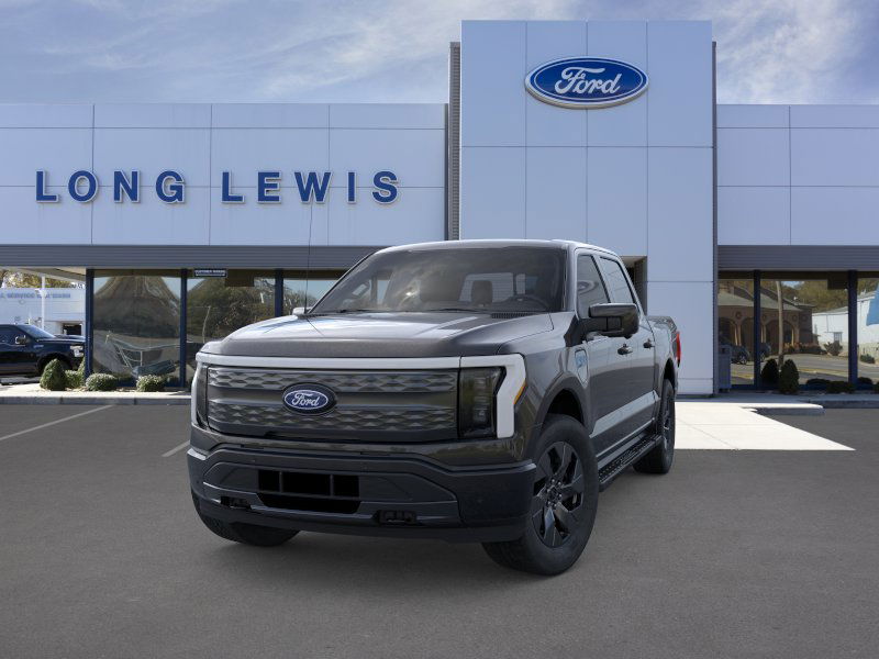 2025 Ford F-150 Lightning Lariat photo 2