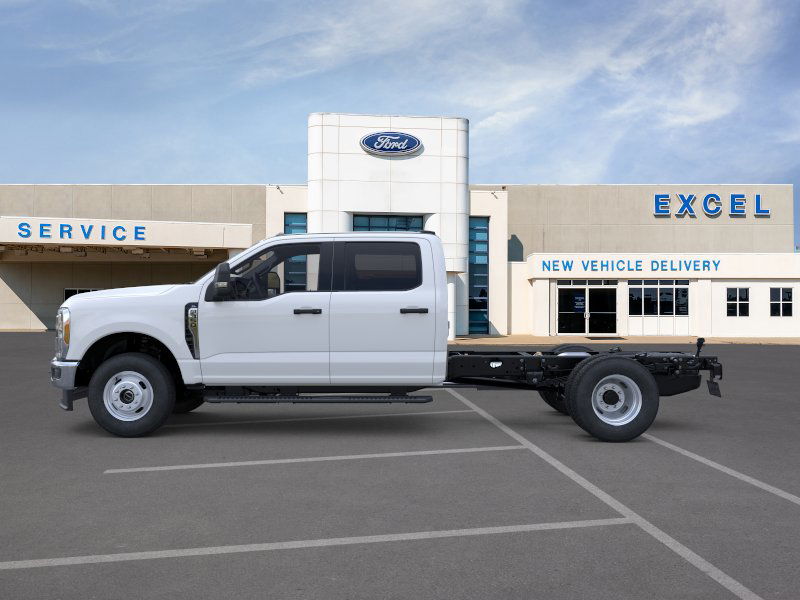2026 Ford F-350 photo 3