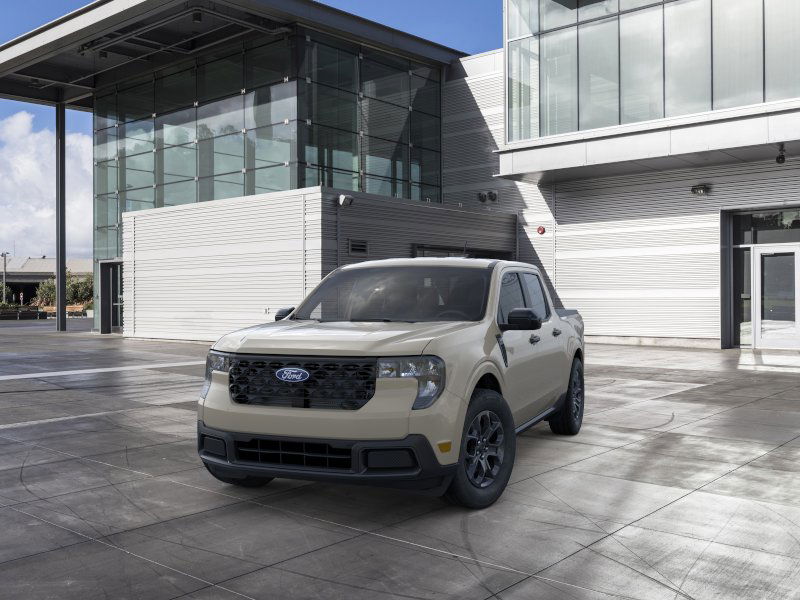 2025 Ford Maverick XLT photo 2