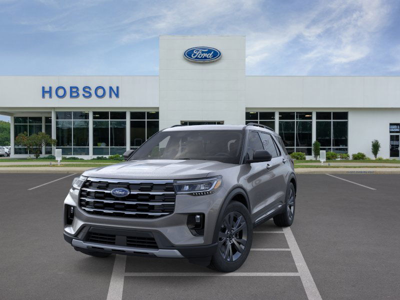 2025 Ford Explorer photo 2