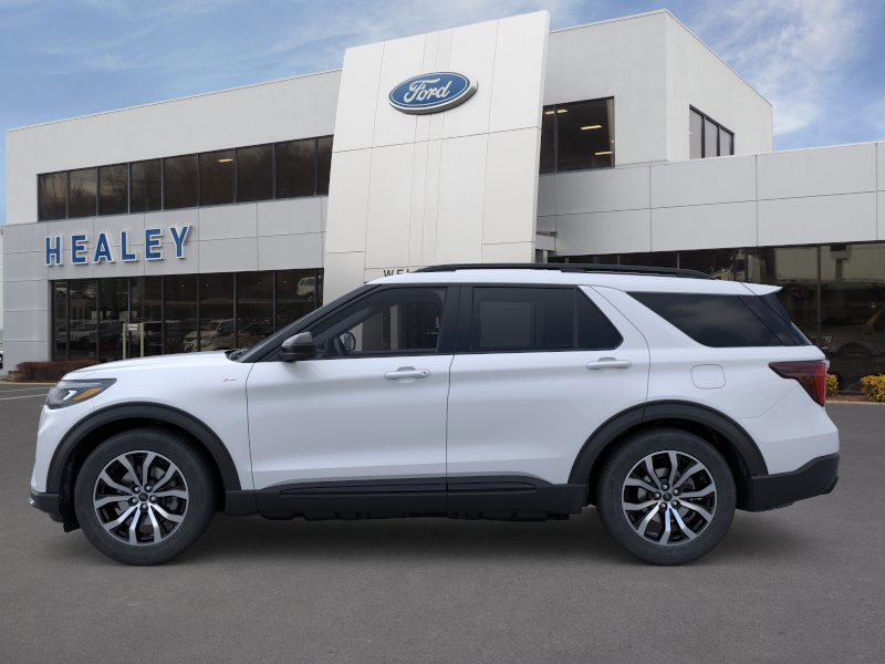 2026 Ford Explorer ST-Line photo 2