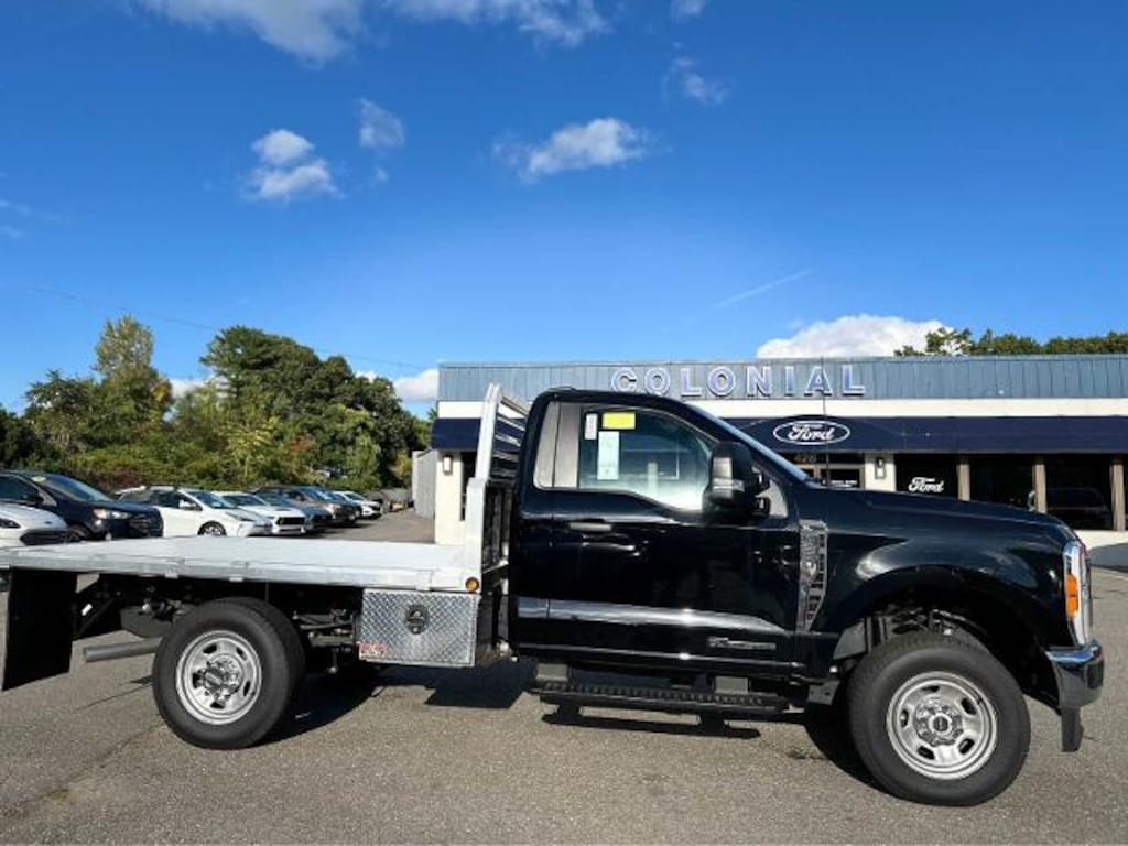 New 2023 Ford F-350 Chassis XL 4WD Reg Cab 145 WB 60 CA Truck Regular Cab