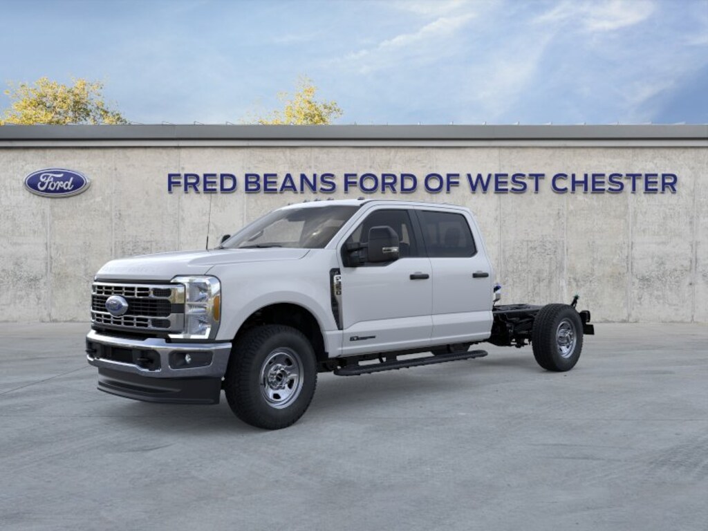 New 2026 Ford F-350SD XL Truck Crew Cab