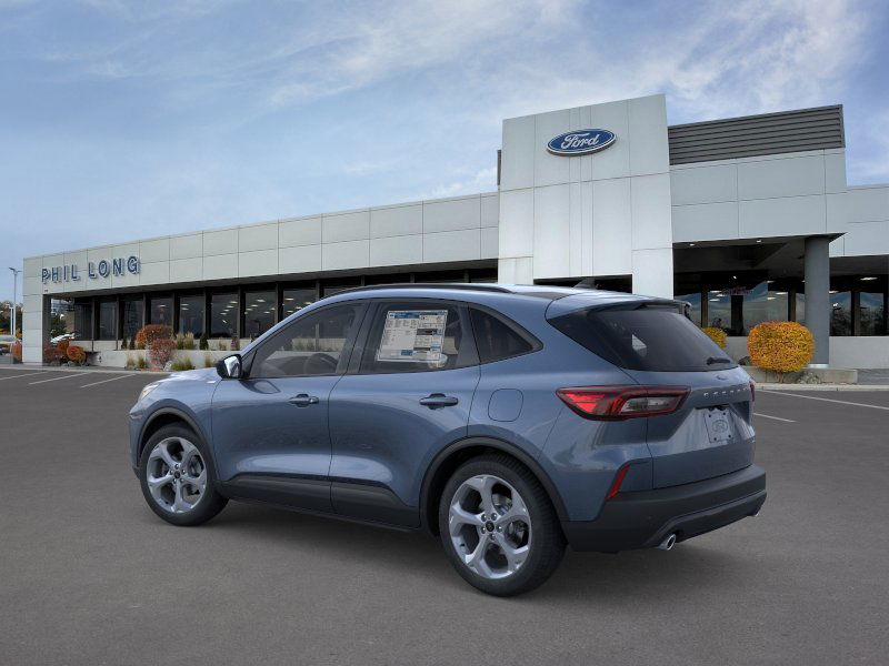 2026 Ford Escape ST-Line photo 4