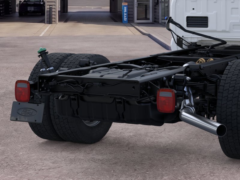 2025 Ford Super Duty F-550 DRW F-550&reg; XL Truck Crew Cab