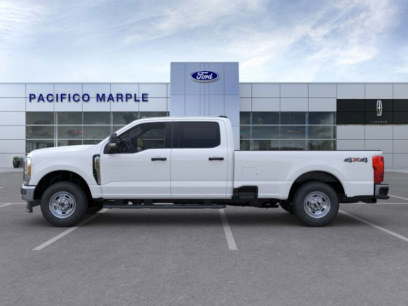 2025 Ford F-250 photo 3