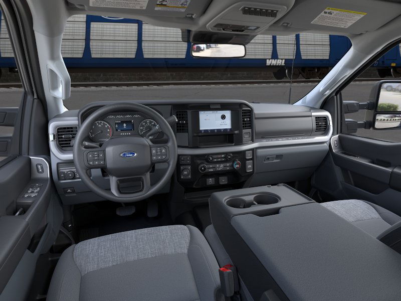 Thumbnail: 2025 Ford F-250 - 31
