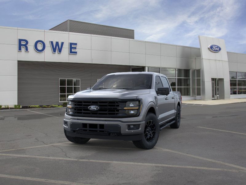 2025 Ford F-150 XLT photo 3