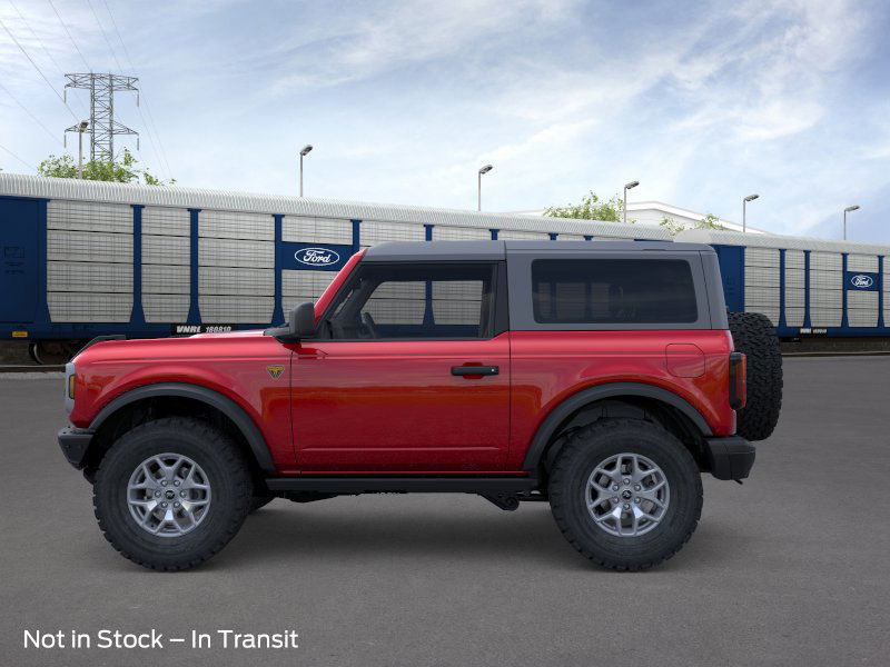 2025 Ford Bronco Badlands photo 3