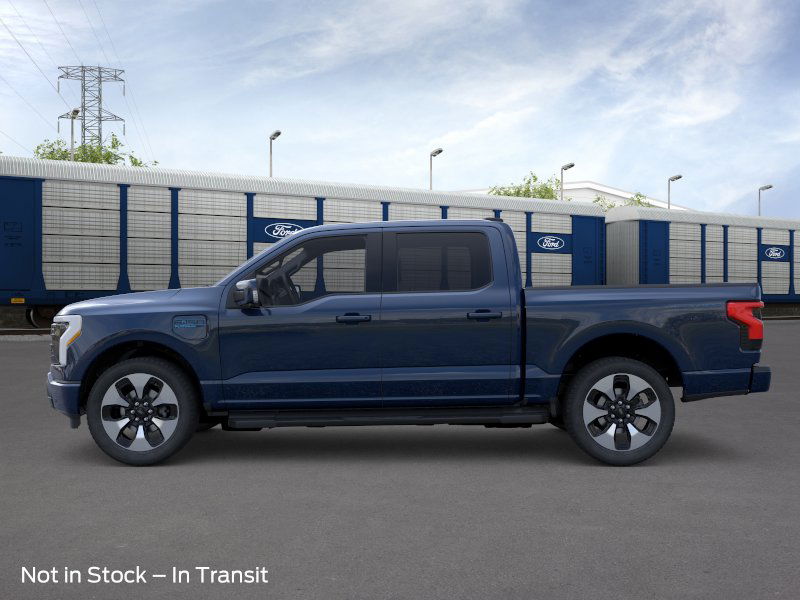 2025 Ford F-150 Lightning Platinum photo 3
